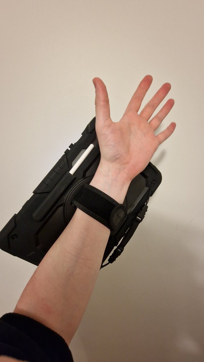 Barboron's tweet image. With #Gamescom getting closer, I decided to buy a tablet to make it easier to manage the streaming gear, and watch chat whilst I IRL stream it. My slim arms means I can easily strap it to my forearm 😅 #IRL #streaming