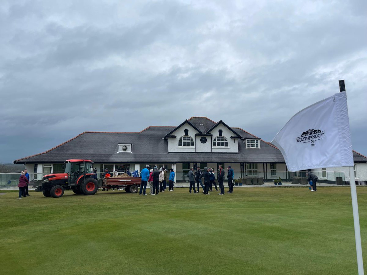 Southerndowngc's tweet photo. Great turnout for tonight's divotting evening #upthedown after another successful Duncan Putter in strong winds.

A big thanks to all those that volunteered their time - 2 groups on the front 9, and 1 group on the back 9 - later rewarded with refreshments in the clubhouse! https://t.co/HryUhY4TBz