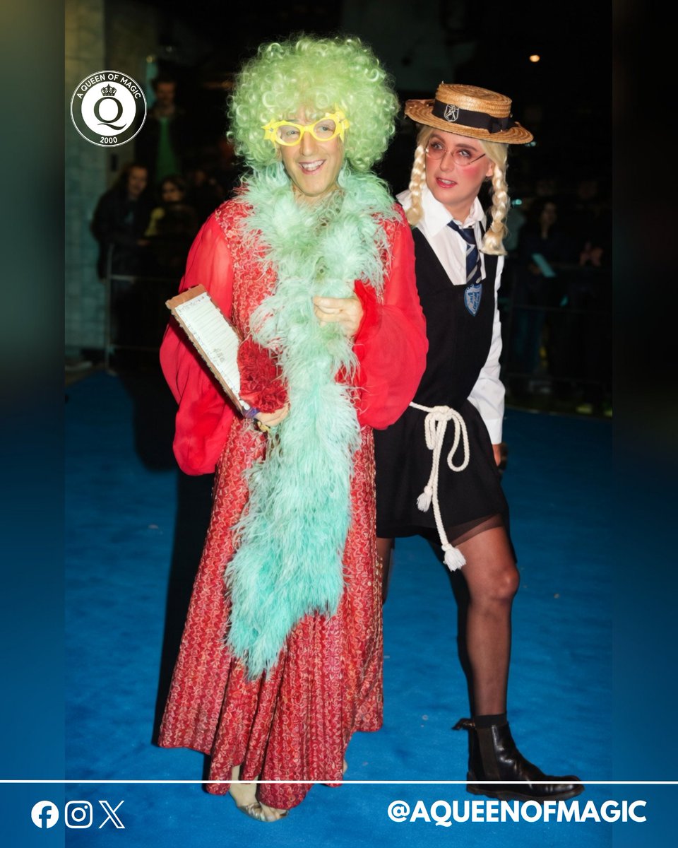 aqueenofmagic's tweet image. Brian May &amp;amp; Roger Taylor en la fiesta del 50º cumpleaños de Elton John en el Hammersmith Palais, el 6 de abril de 1997.

#BrianMay #RogerTaylor #Queen #EltonJohn