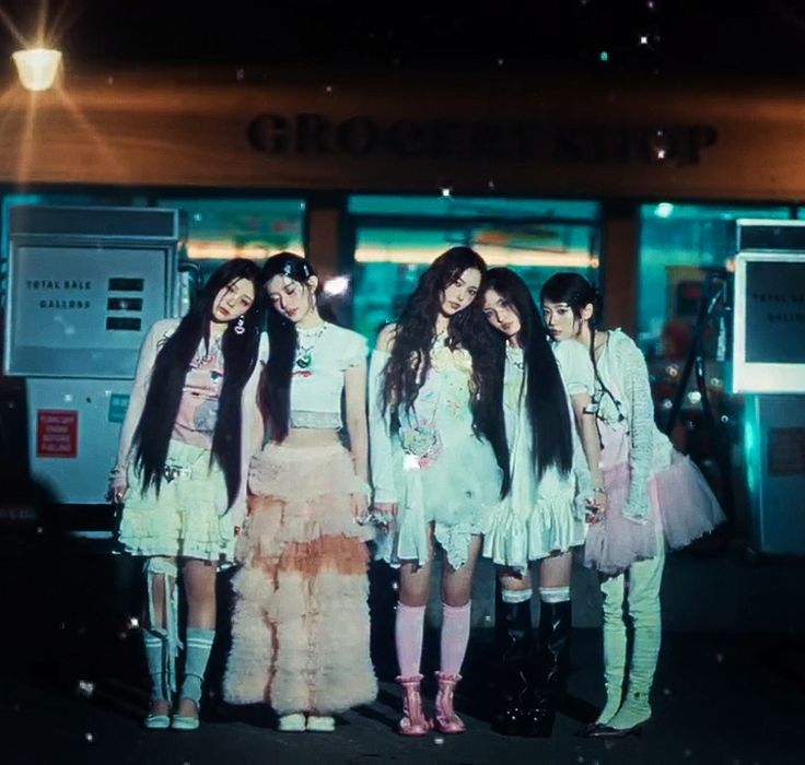 theo ☆ SHEDTWT tweet media