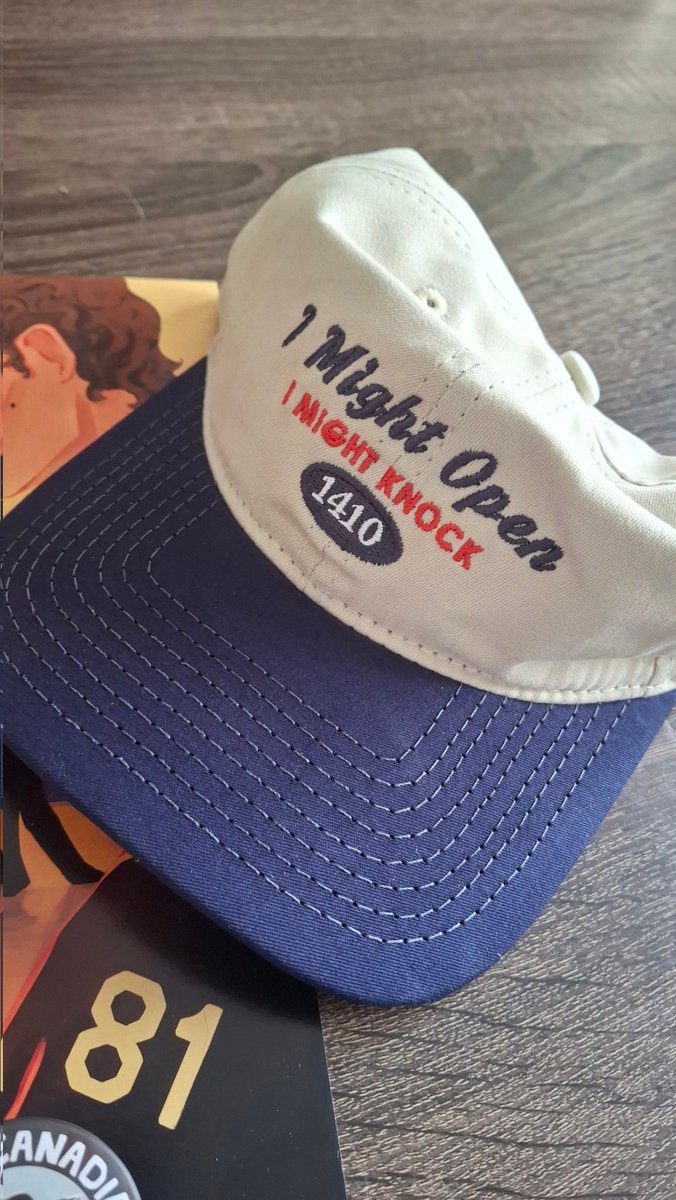 .vinnie 🏒 tweet media