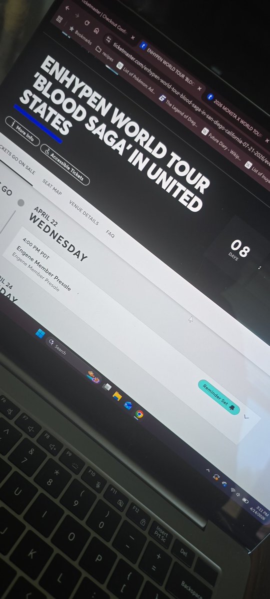 steph 🌸 tweet media