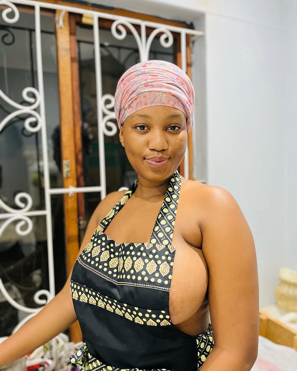 purrr😻 tweet media