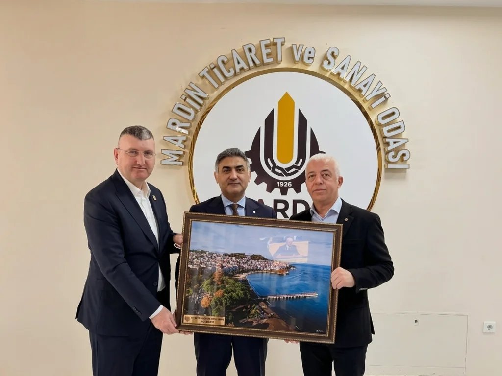 Ünye TSO’dan Mardin’e Çıkarma: İki Şehir Arasında İş Birliği Köprüsü Kuruluyor unyebul.com/haber/unye-tso…

#siverek Kadıköy'de Ferhat #saldırı 16 Yaralı Ayasofya Camii'nde Gamze Özçelik #neyapalım Sadettin Saran #vipestonight AlinaBoz #PrensesAsporçaEvleniyor