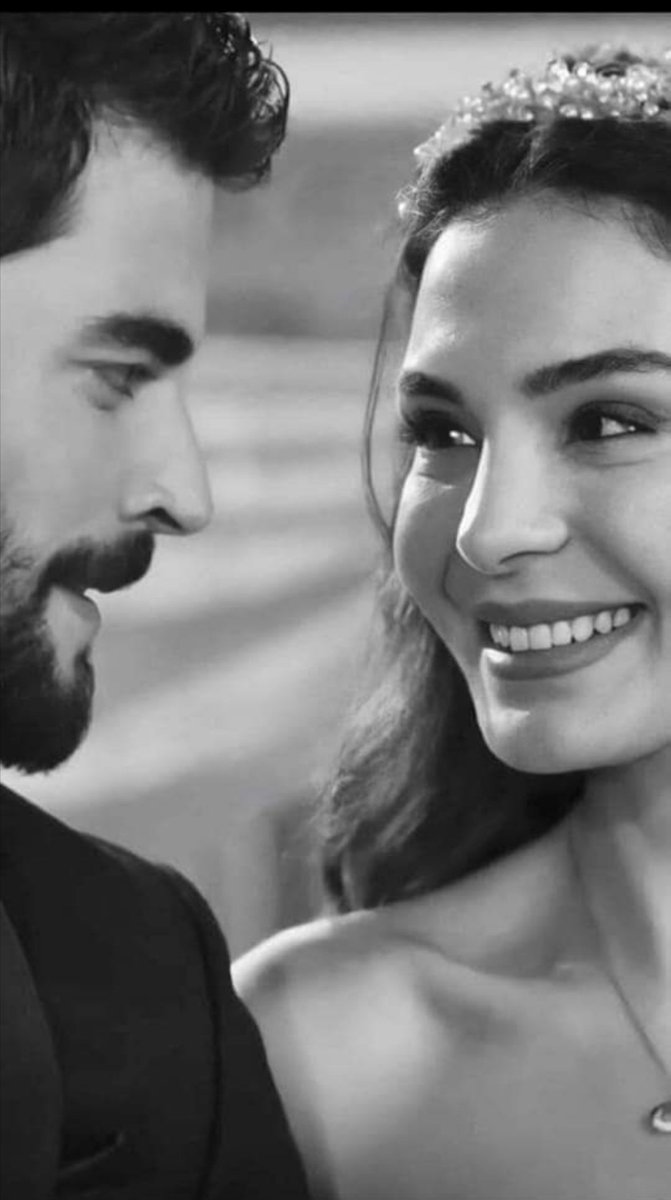 ‏قُـلُـبُـ آلُـمُـحُـيُـطُـ فُـوٌآز آبُـوبُـآسُـلُ tweet media