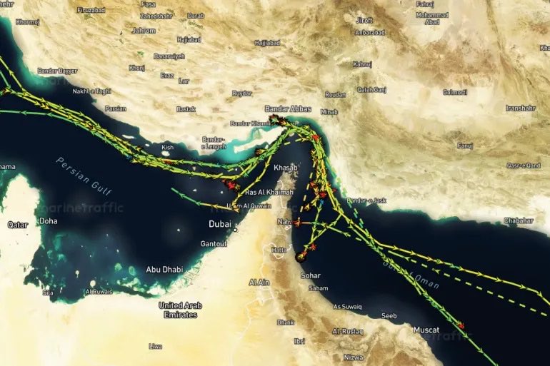 وول ستريت جورنال: دول أوروبية تعتزم تسهيل حركة الشحن عبر مضيق هرمز وقد ترسل سفن إزالة ألغام وسفن عسكرية