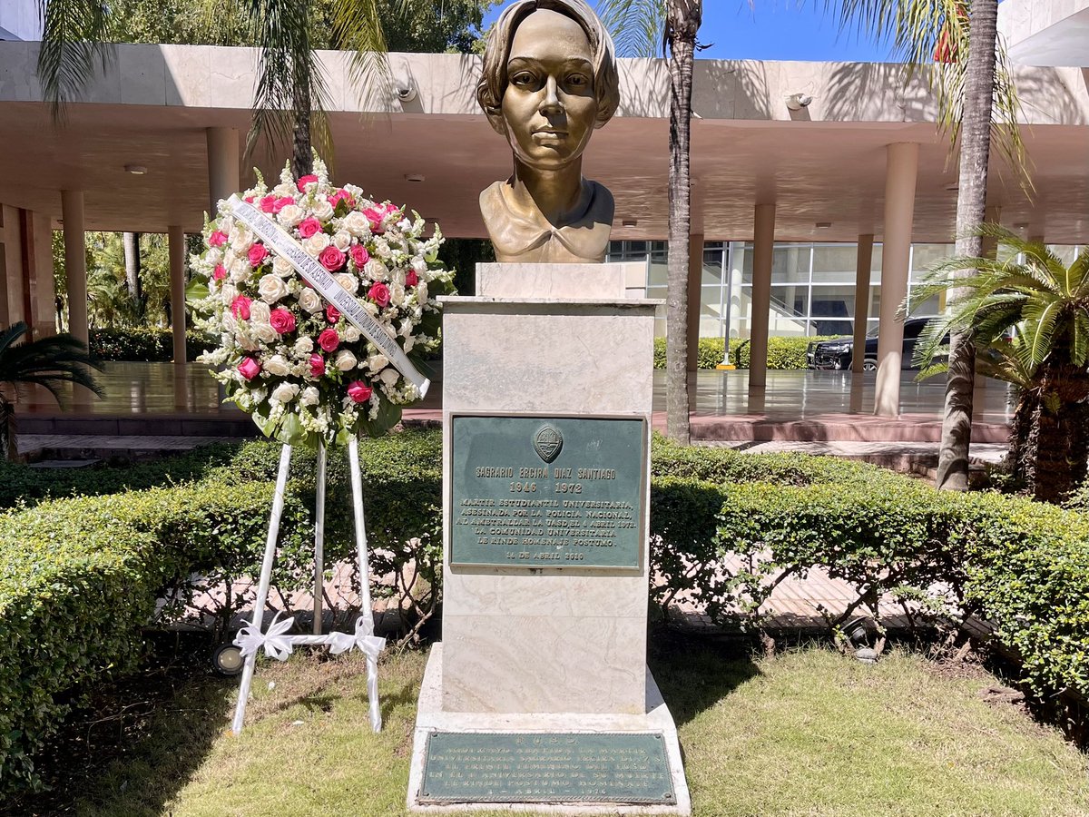 Universidad UASD tweet media