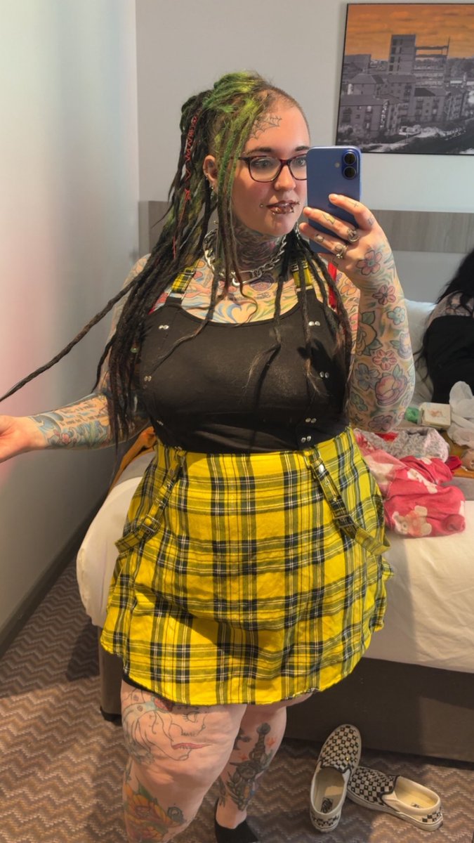 DreadQueen tweet media