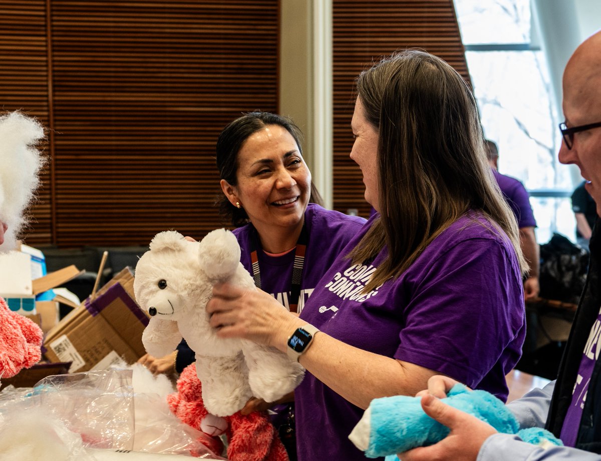 We recently teamed up with our partners at the Utah Jazz and the Salt Lake City Police Department through our Community Connections program, packing care kits that SLCPD officers and social workers can hand out when responding to calls in the field.

Partnerships like these make