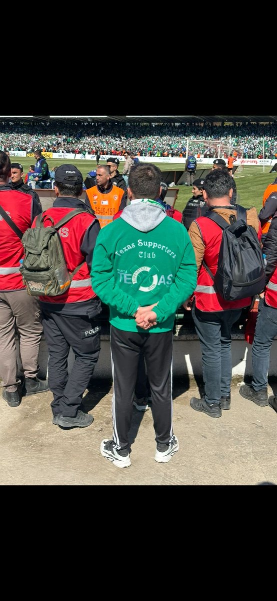 Furkan1963Tsc's tweet photo. @forzaprusa1326 Bu duruşu abimizden gördük böyle geldik  böyle devam ederiz.. @PAŞASELİM https://t.co/OLrnXmUPYR