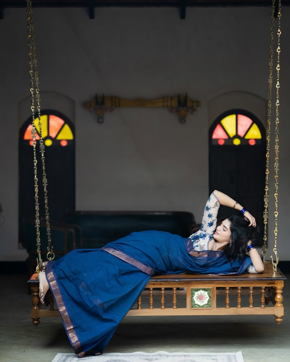 Yours Framefully tweet media