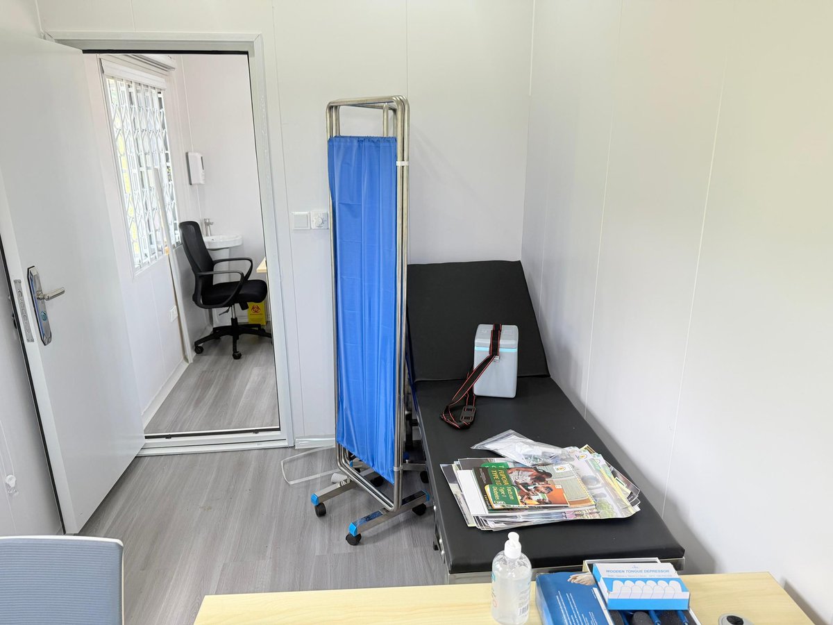 FelixKwakyeOfo1's tweet image. In addition to the over 24,000 pieces of hospital equipment to be distributed to various health facilities across the country as part of the Free Primary Health Care Programme to be launched tomorrow, 350 Health Posts will be put up in public places such as bus stations, markets