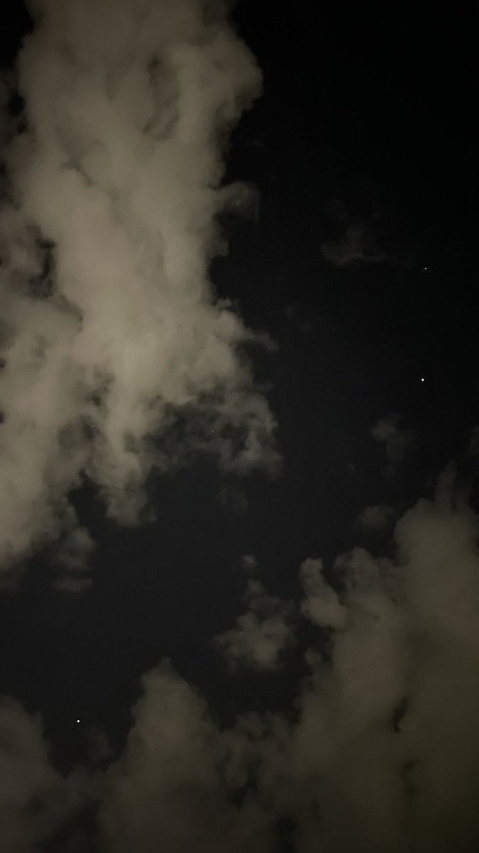 7Qi___'s tweet photo. فما هذهِ إلا سجيّةُ مُغرمِ / https://t.co/ui65ycwZIW