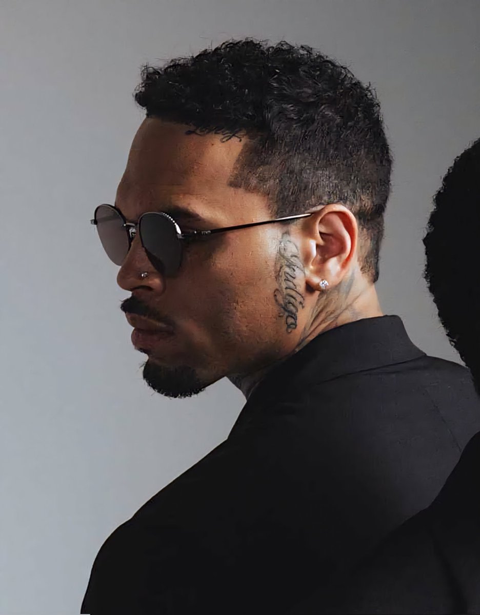 𝖍𝖊𝖑𝖔 tweet media