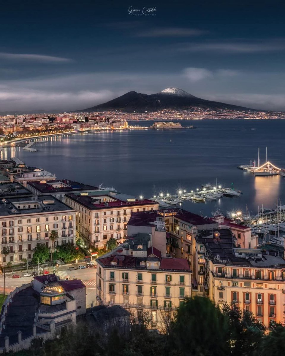 AnnaMariaDeFalc's tweet image. Buonanotte da #Napoli
