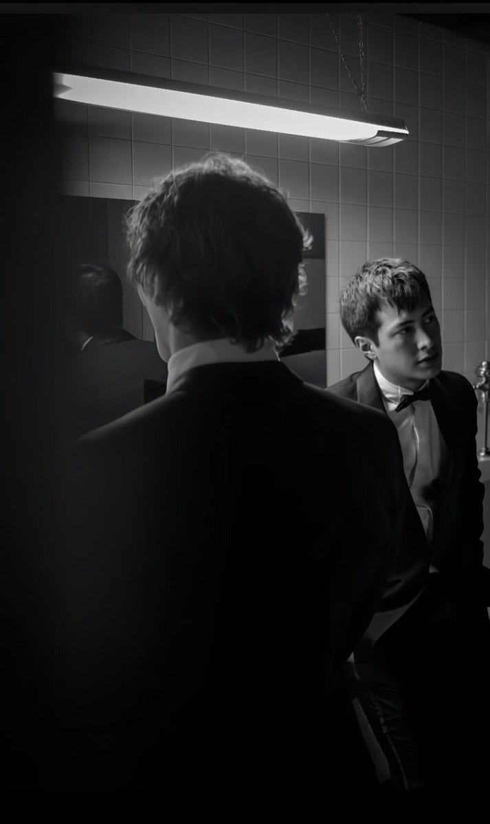 bambishane_'s tweet image. actor shane with bodyguard ilya #YUMMY