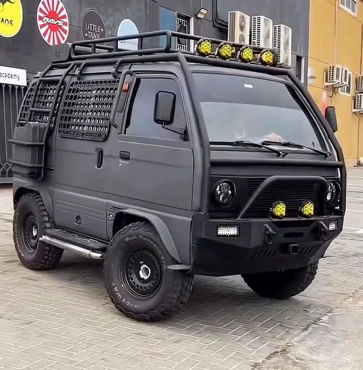 Quirky Rides tweet media