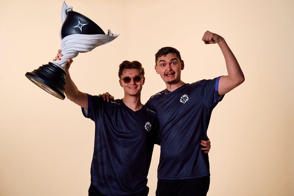 Kronkzz tweet media
