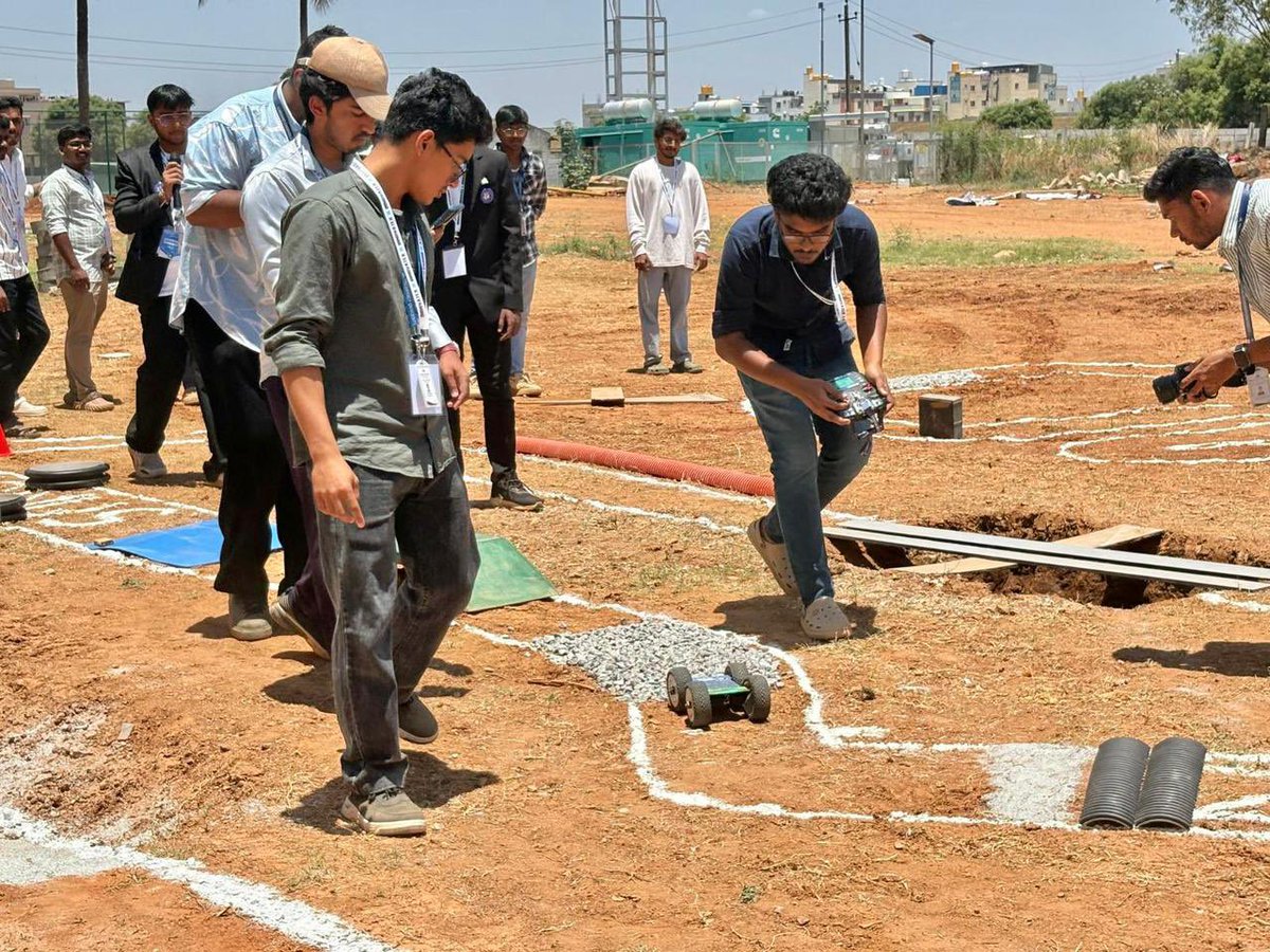 World Book of Records tweet media