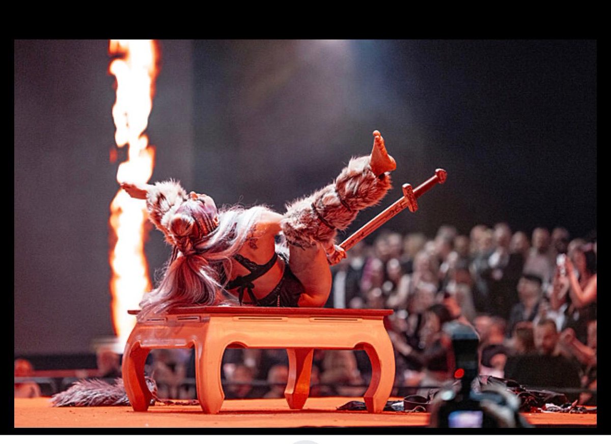 Lady Boss April Paisley tweet media