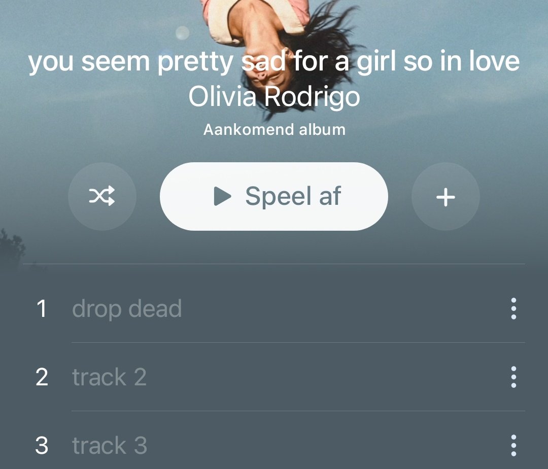 emma 𓏲ּ𝄢 is looking for an issue 🔎 tweet media