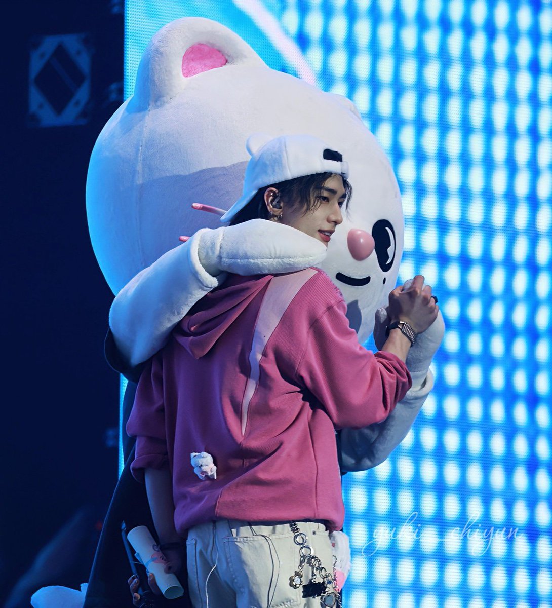 saodome_0207's tweet photo. 20260404

#StrayKids #스트레이키즈 #Hyunjin #현진 #ヒョンジン https://t.co/Ouk4FsnoKZ