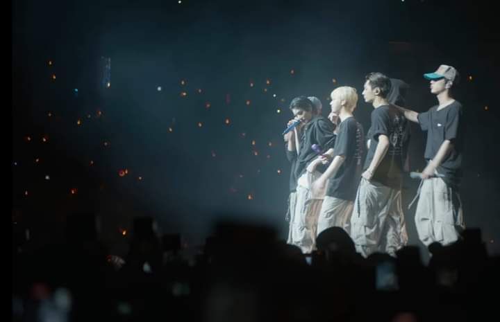 ENHYPEN IS 7 tweet media