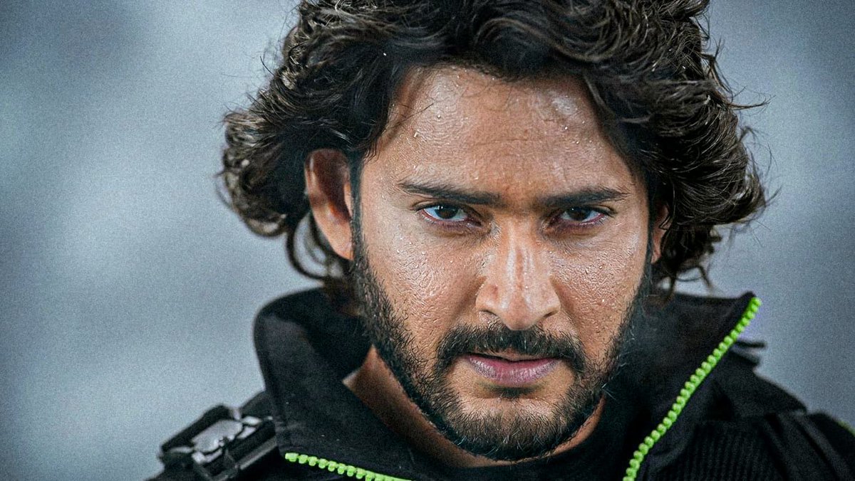 BabuAnteBabuYe's tweet image. Okka ad tho social media motthanni gallanthu chesav @urstrulyMahesh 🙏🔥

Niivalla #Varanasi ki ocche hype ki maa paristhithi ento oohisthene Goosebumps osthunnai 🥵🔥