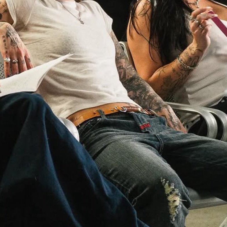 it's Cara🖤🦂 tweet media