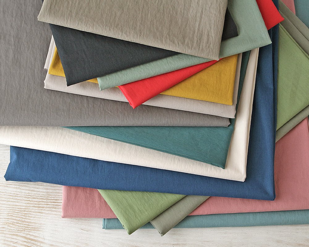 皆様の愛を感じたイベントでした

今回の人気ランキング
まさかの1位
「社長の裏地」

何それ？ですよね

はい
私が勝手に名付けました

でもこの生地

ただの裏地じゃありません
バッグの裏地に必要な機能
全部入ってます

高密度
撥水加工
表情のぬめり感
カラー
一番大事なプレミアム感