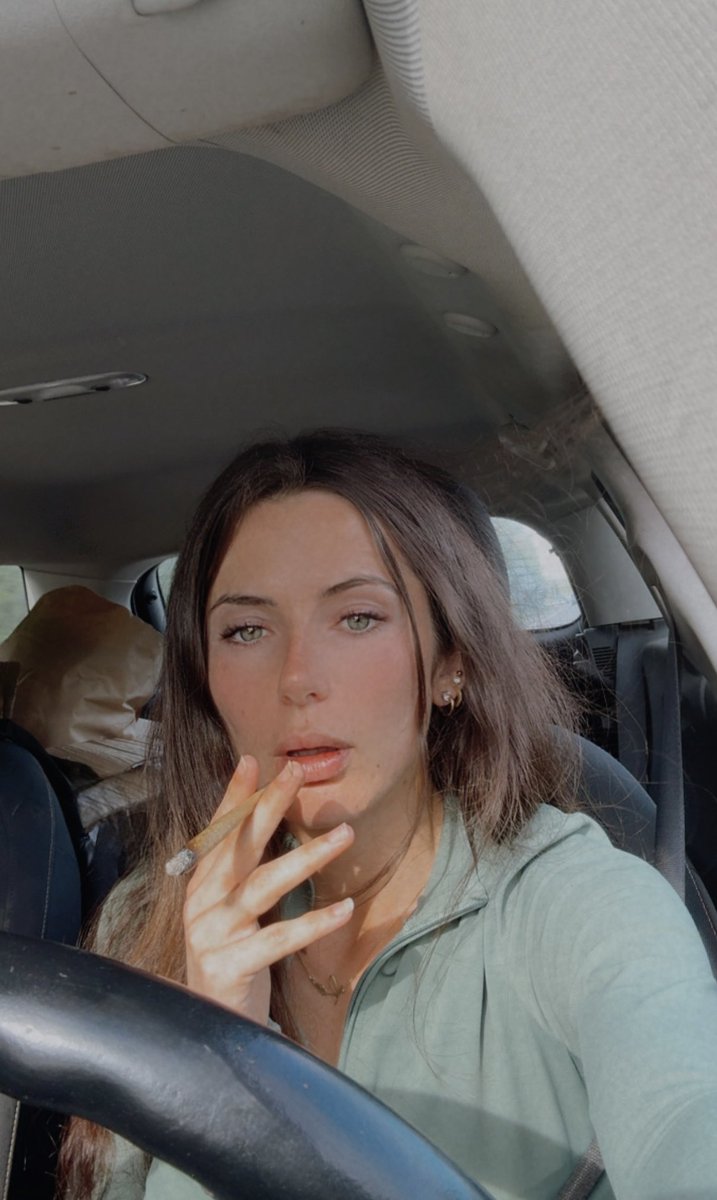 RosyRed 🌹 tweet media