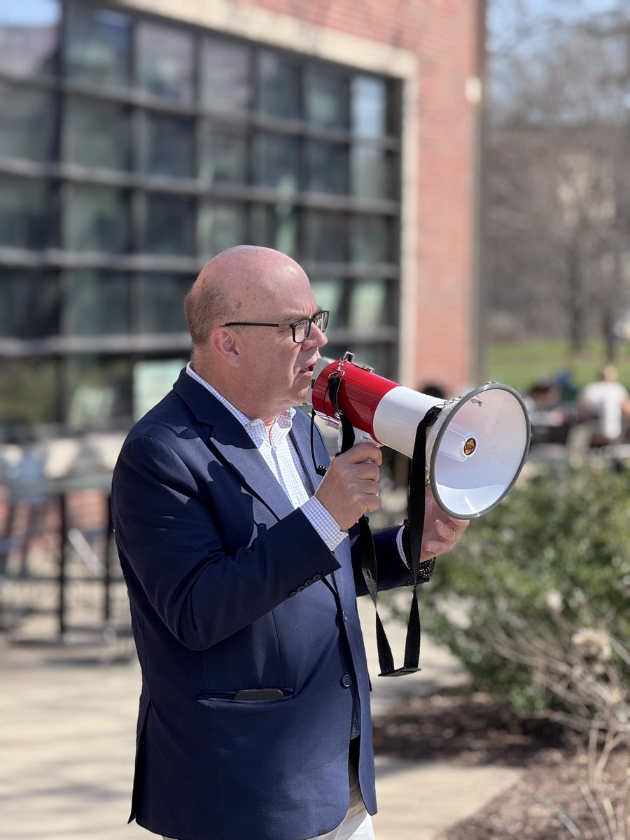 Jim McGovern tweet media