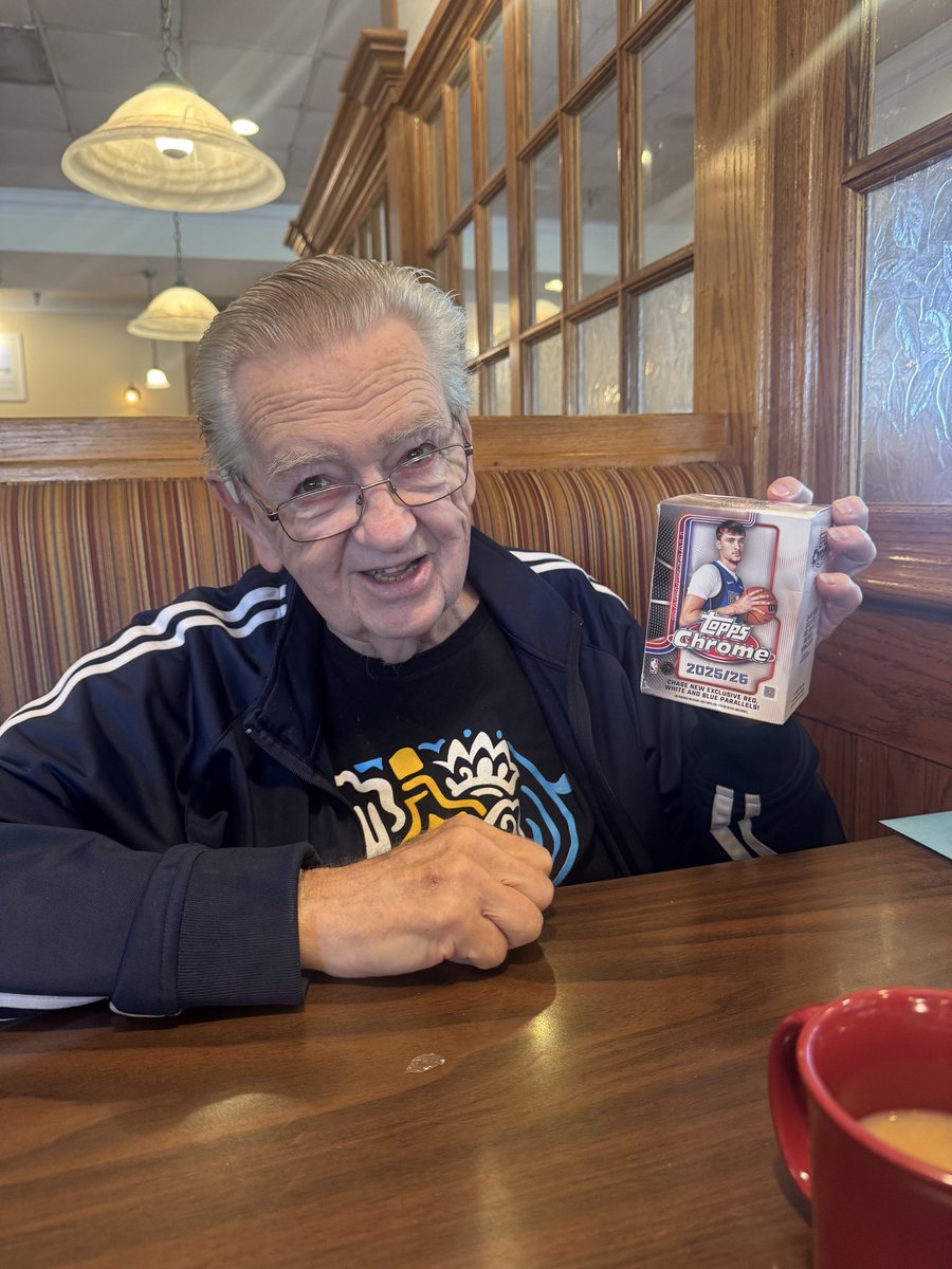 Liquid Sports Cards - Cincinnati Card Shop tweet media