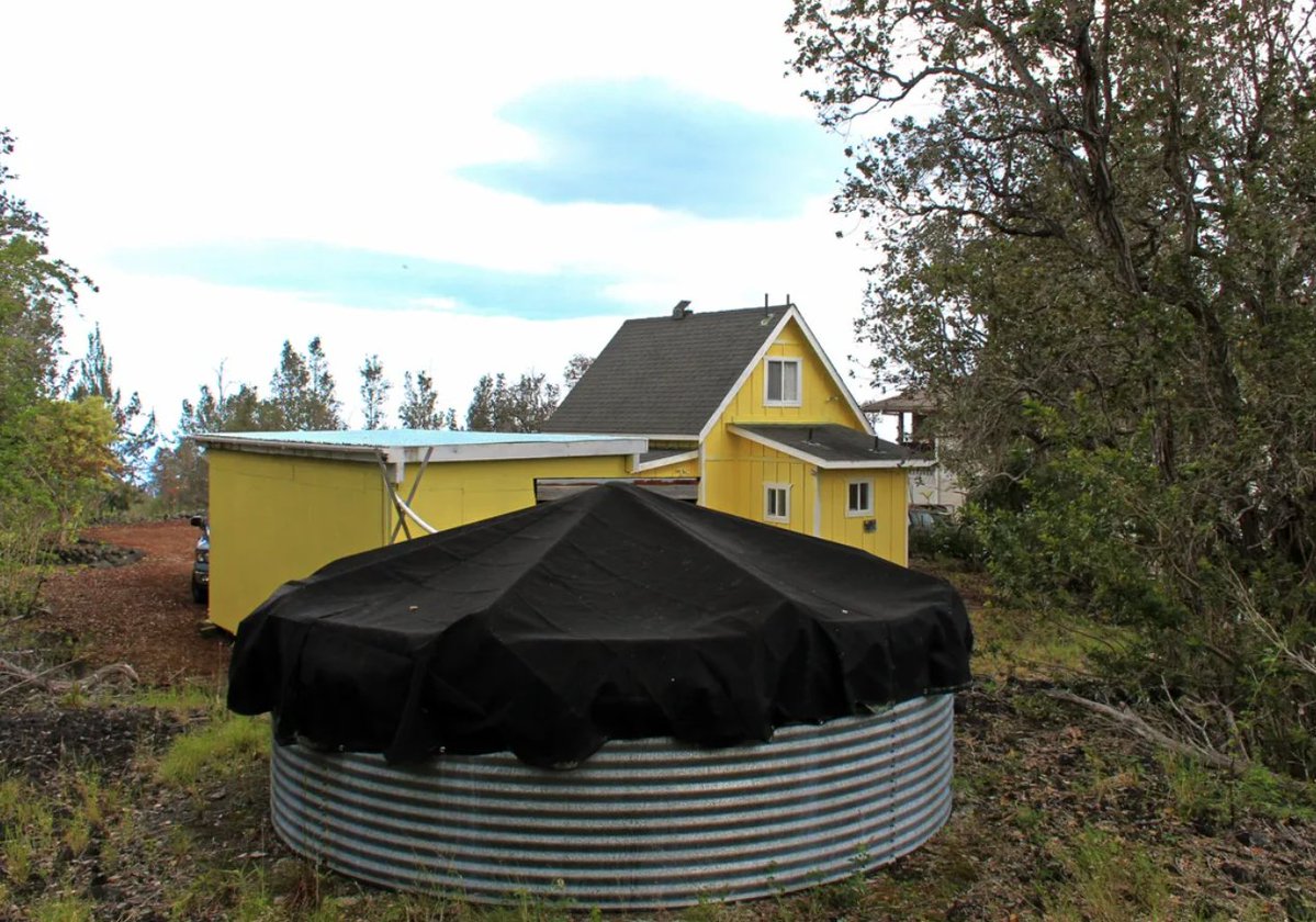 oldhouseunder50's tweet image. Private 2012-Built #Hawaii #Cabin on 1 Lush #Acre Under $145K. oldhousesunder100k.com/under-150k-tue…