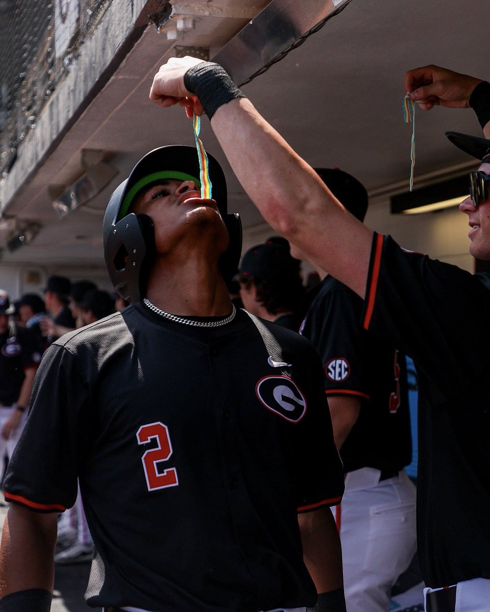 NCAABaseball's tweet image. FEED ‘EM 😤

#NCAABaseball x 📸 @BaseballUGA