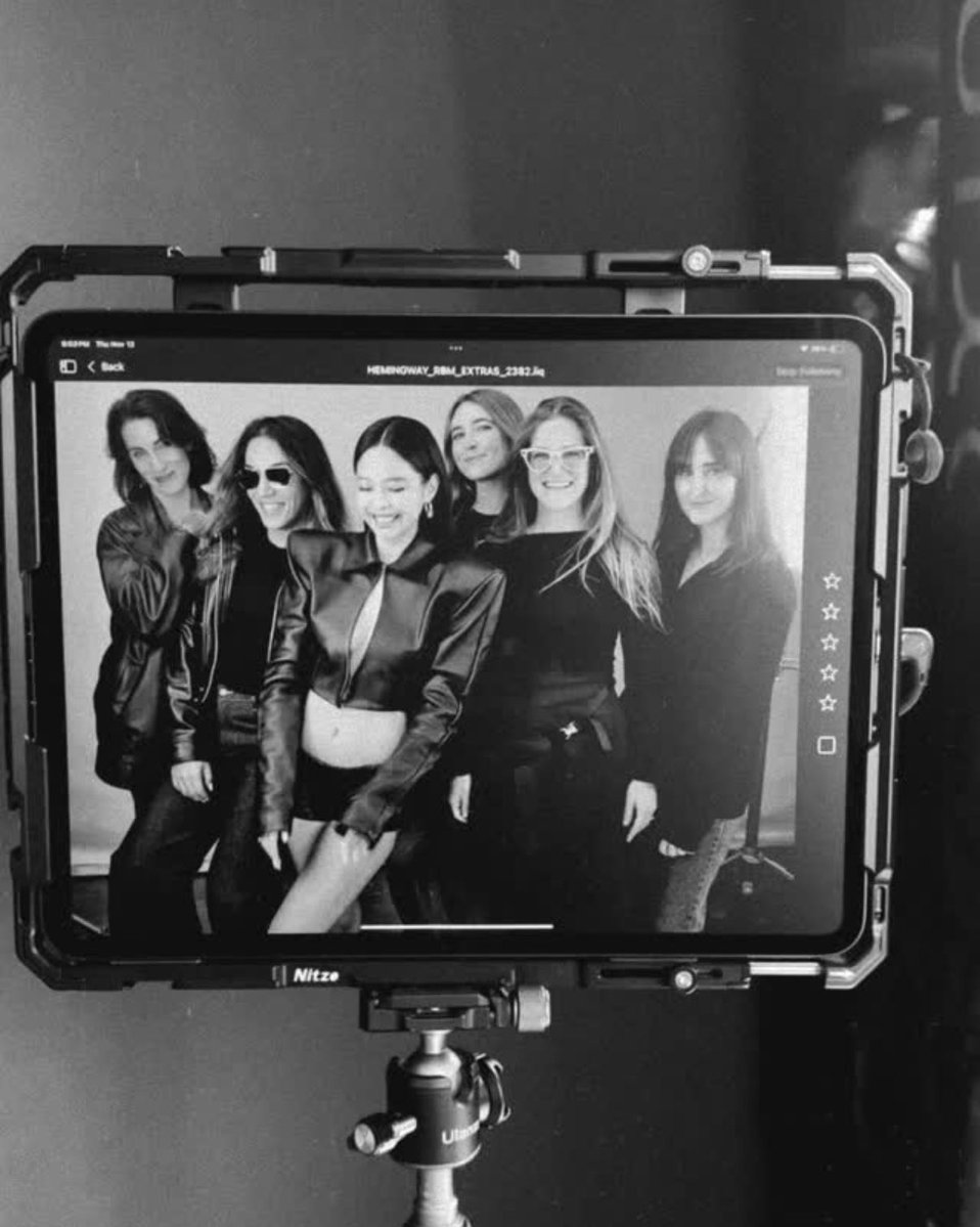 META staff update

" Dream Team ❤️ "

" soon."