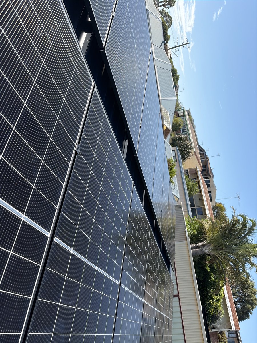 WilsonEnergyWA's tweet photo. Another one. Beast of a #Goodwe installed today along with 13.3kW of solar panels. 

The owner is having a nice little awning built over the battery due to space limitations within the shed. Perfect spot for it.

Happy with how sleek this one turned out. https://t.co/kuujeTcv4Q