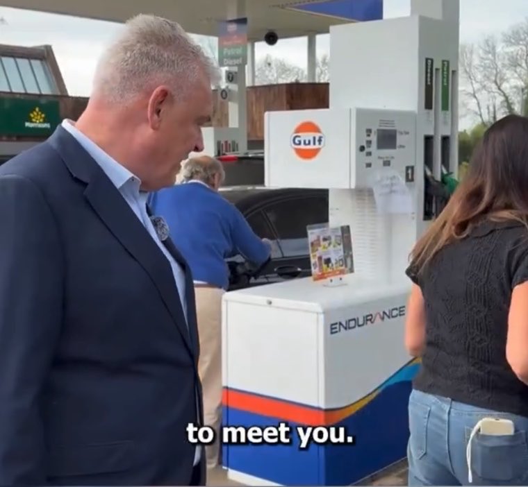 t/a Underscores Rn’t Us tweet media