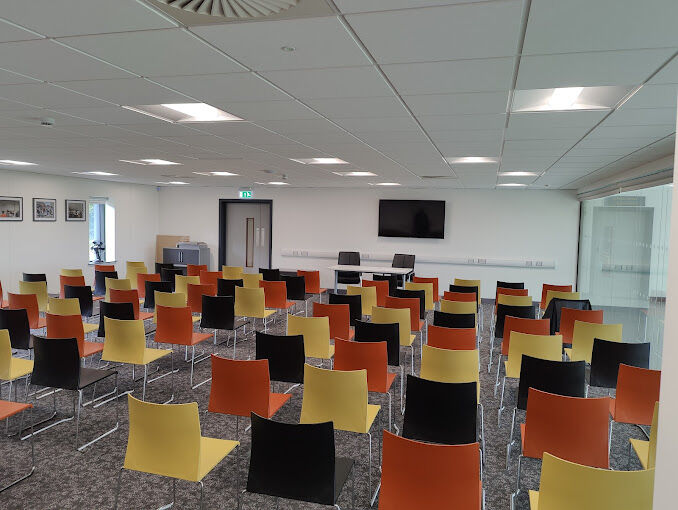 workrestplayni's tweet image. ARTESIA is a #stackingchair for all venues and occasions. Successfully installed in universities, libraries, public spaces and community buildings, this wonderful solution stacks 50 high on a trolley. Lightweight and durable, ARTESIA makes re-configuring your space very easy...