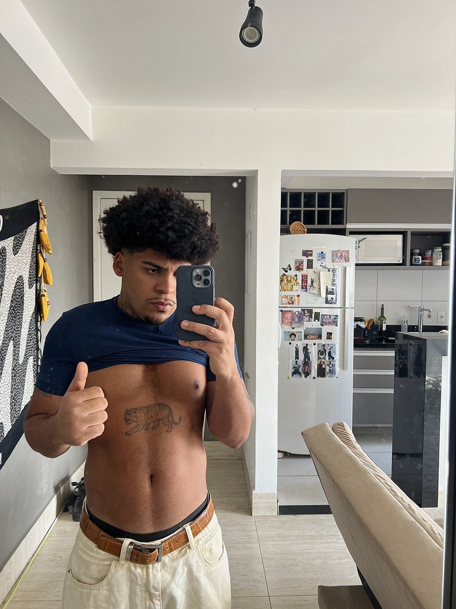 Willperrini's tweet photo. 👅🫵🏽 https://t.co/GzMTpetO5w