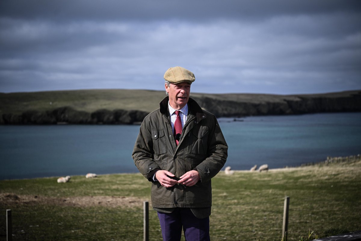 Nigel Farage MP tweet media