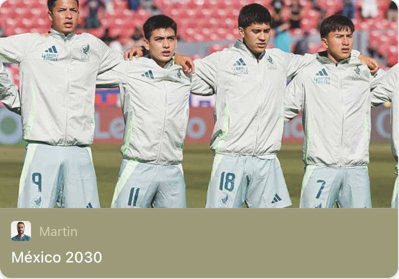 Hice un ejercicio sobre cómo se vería la selección mexicana en el Mundial de 2030 y, la verdad, no tiene mala pinta. Vengan a darle una leída y cuéntenme cómo lo ven, qué jugadores faltaron y cuáles sobran. Link en el siguiente tweet 👇🏽