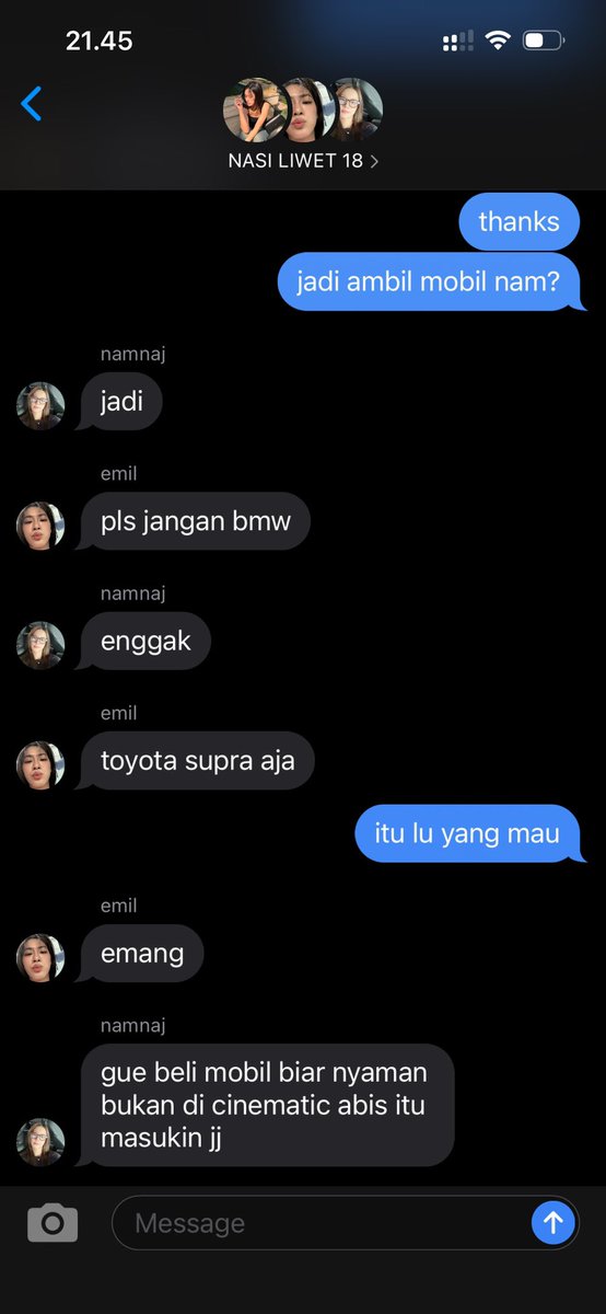 val tweet media