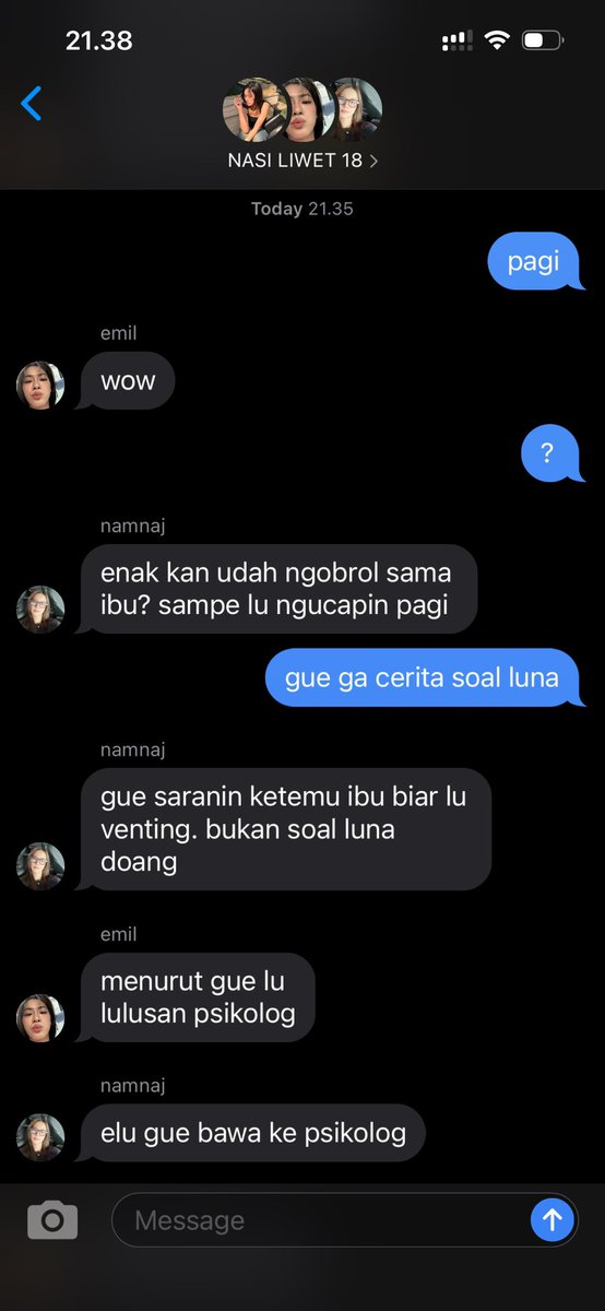 val tweet media