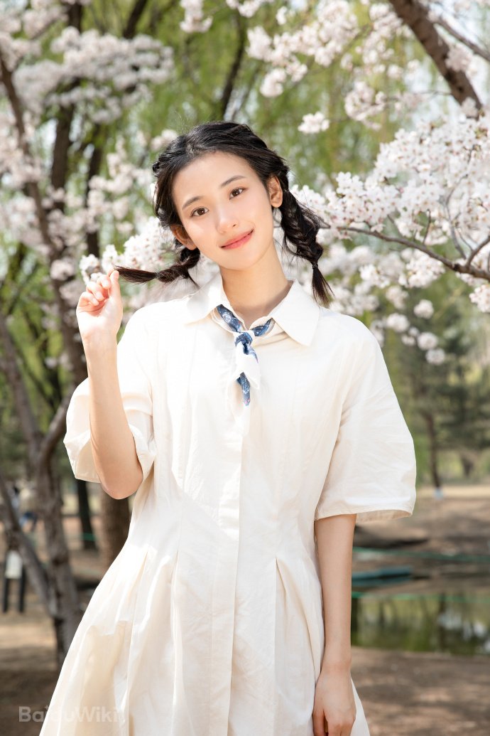 XZDLRB's tweet photo. Tian Tian will be portrayed by #ZhangYitong. Although I haven't seen any of her works, I already see her as the perfect Tian Tian. Looking forward to the many cute siblings moments between her and Qi Xia! #TenDayUltimatum #TheInfinite10Days https://t.co/4wIFe1SEZK