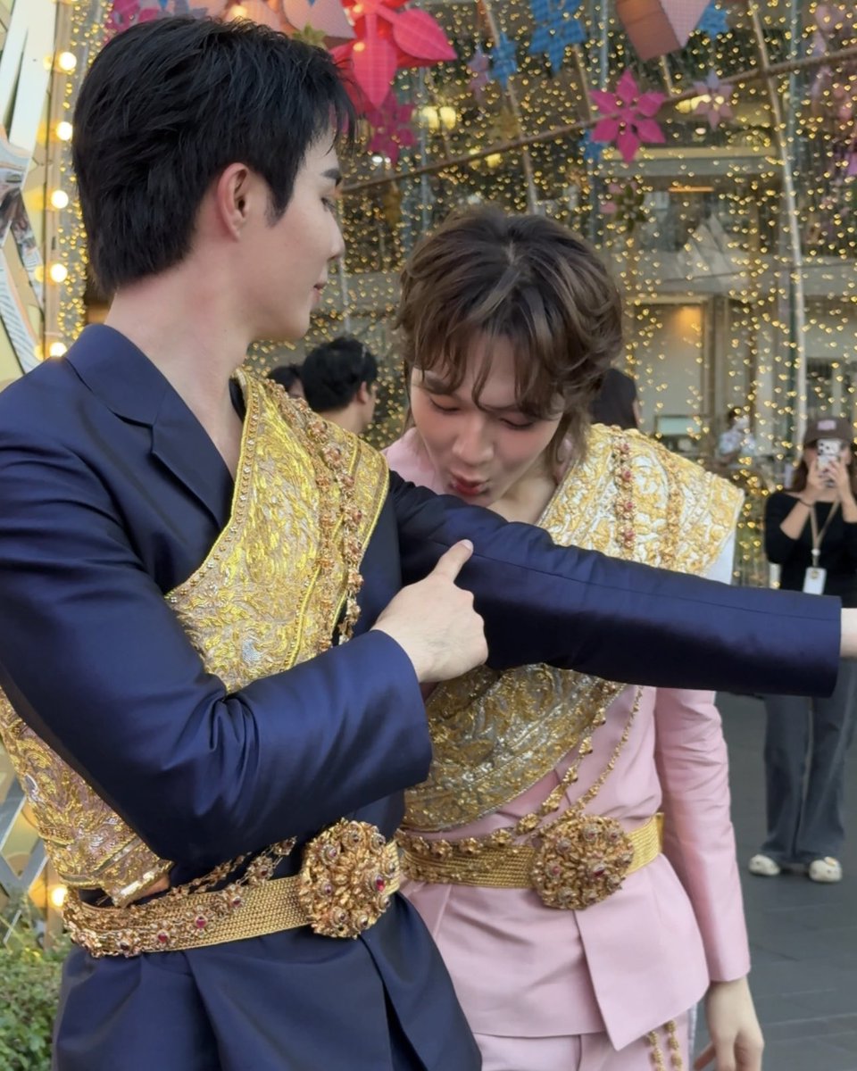 𝒂𝒏𝒏𝒆 𝒈𝒐𝒏𝒆 𝒃𝒂𝒅 tweet media