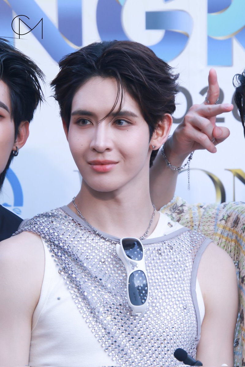 CM2Connect's tweet image. "เจมส์ - DEXX" ช่วงสัมภาษณ์สื่อในงาน “ICONSIAM THAICONIC SONGKRAN 2026”💦 

DEXX SONGKRAN26 ICONSIAM 

#DEXXxICONSIAM 
#JAMESSU_DEXX #JamesSu
#DEXXth #ICONSIAMSongkran 
#สงกรานต์ที่ไอคอนสยาม 
#ICONSIAM