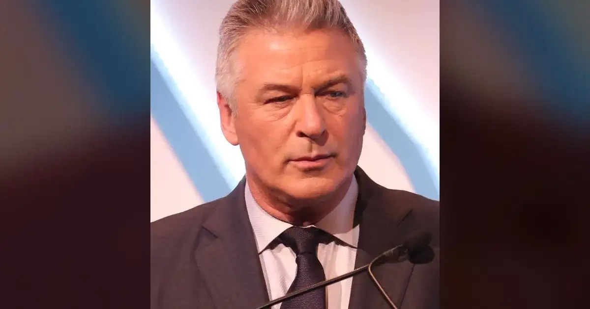 TheManEdit's tweet image. Alec Baldwin’s ‘Retirement’ Is Pure PR.: Alec Baldwin's 'retirement' is pure PR, a calculated move to salvage his image after the Rust shooting. The public sees right through it. dlvr.it/TS2DnC #AlecBaldwin #Retirement #PublicRelations #PRStunt #RustShooting