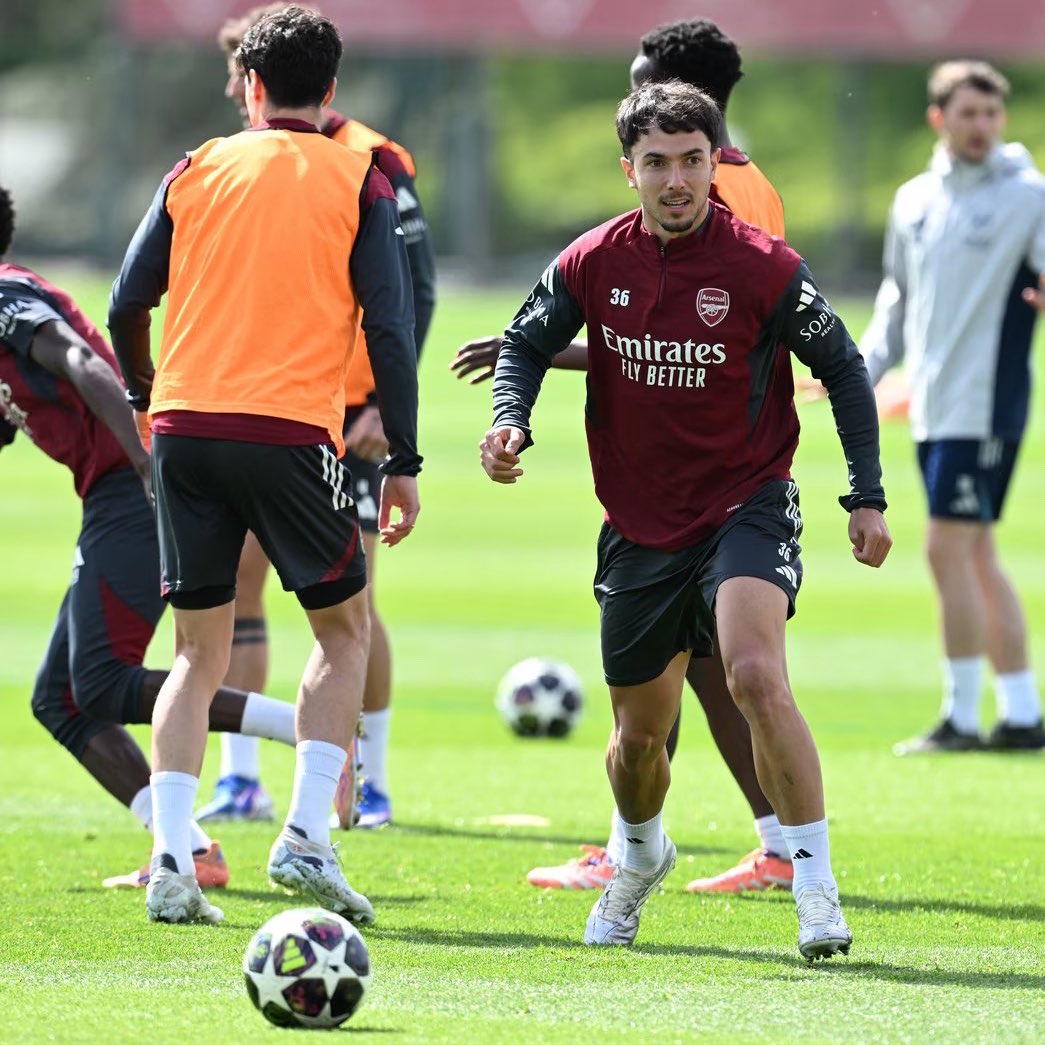 DailyAFC tweet media