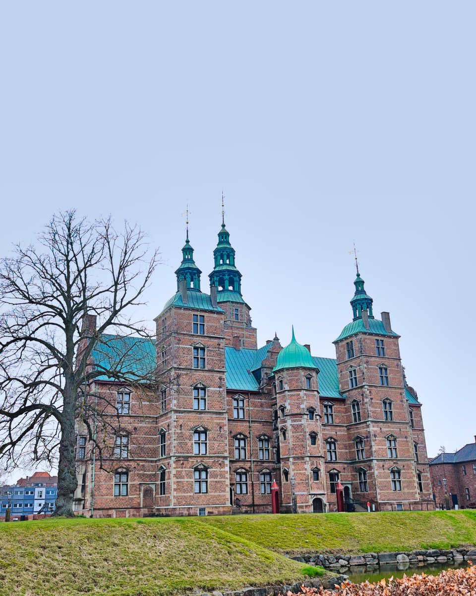 bikademy's tweet image. Why ride a bike?

Because the best places in your city
aren’t reachable by car.
Like this castle in Copenhagen.

#bicycle #bikeride #commute #active